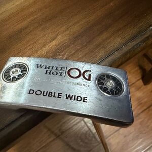Odyssey white hot og double wide putter odyssey putter 34 3/4”.